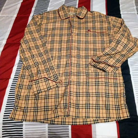 Burberry London - Picture 2 of 5